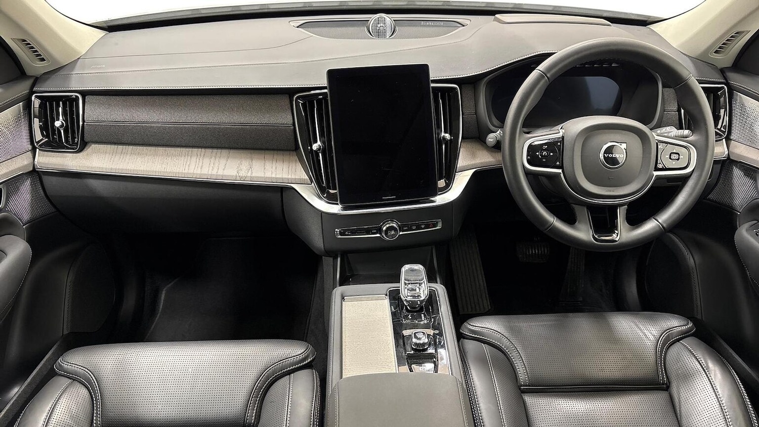 Used Volvo XC90 2025 for sale - 76941820: Photo 8