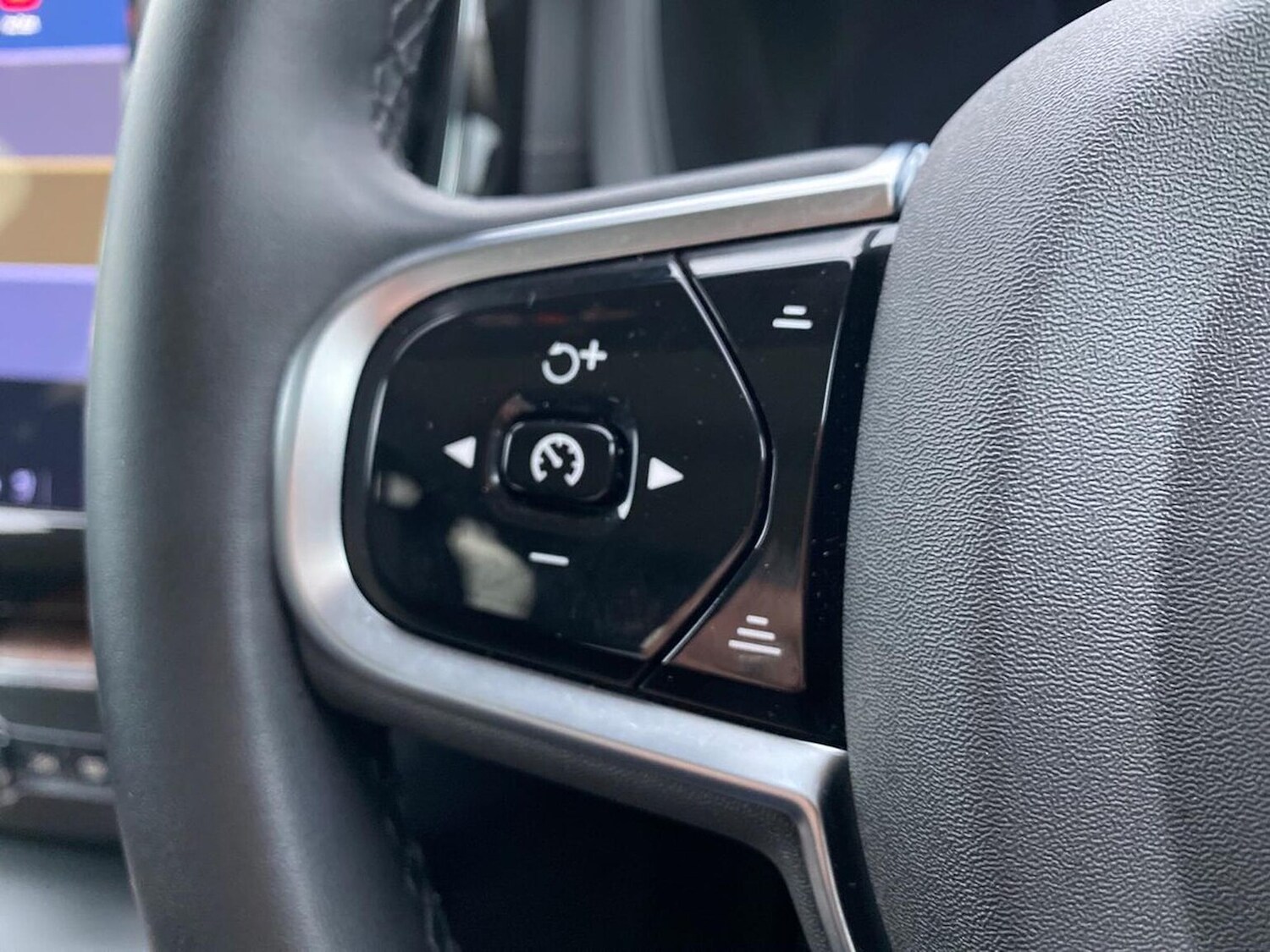 Used Volvo XC60 2025 for sale - 76497311: Photo 29