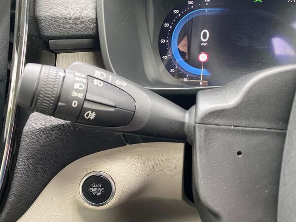 Used Volvo XC40 2022 for sale - 76236965: Photo 28