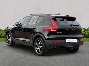 Used Volvo XC40 2022 for sale - 76236965: Photo 2
