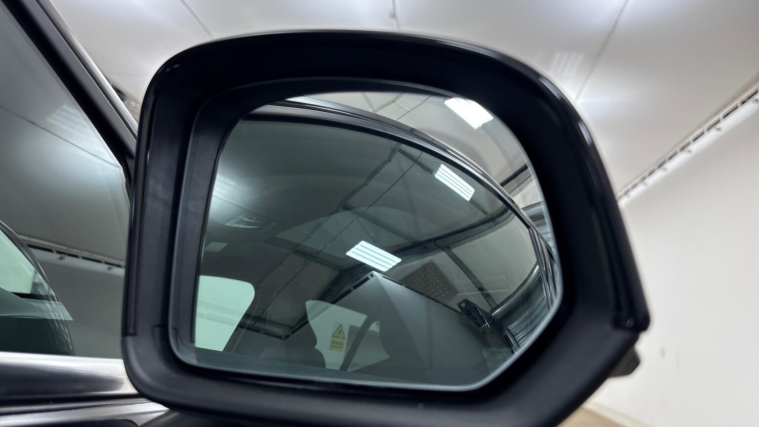 Used Volvo XC40 2024 for sale - 76422382: Photo 16