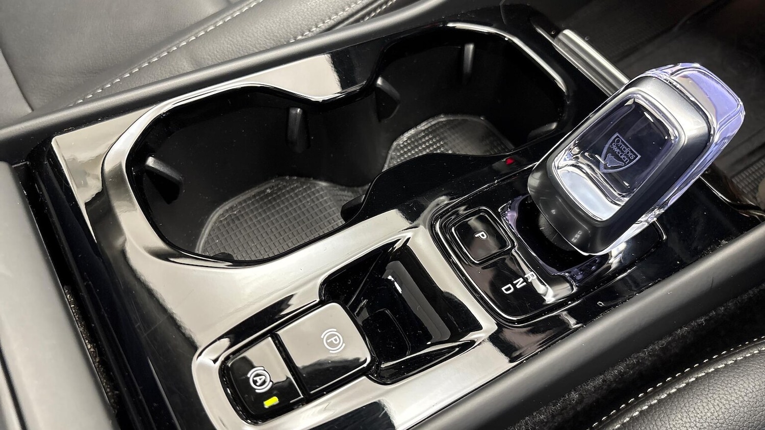 Used Volvo XC40 2024 for sale - 76422382: Photo 23