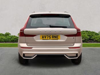 Used Volvo XC60 2025 for sale - 79614908: Photo