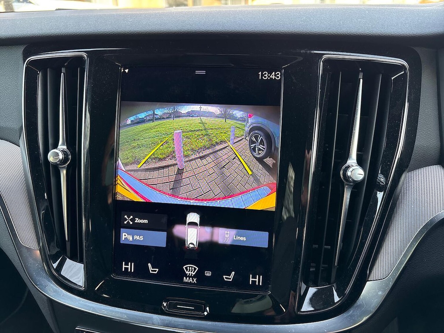 Used Volvo V60 2021 for sale - 77639335: Photo 23