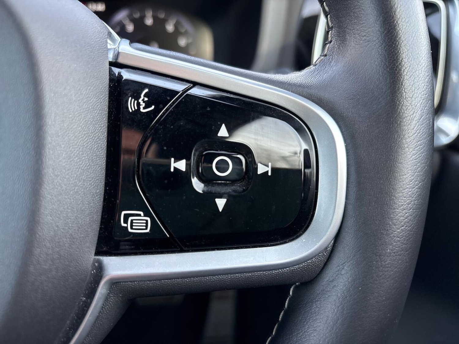 Used Volvo V60 2021 for sale - 77639335: Photo 26