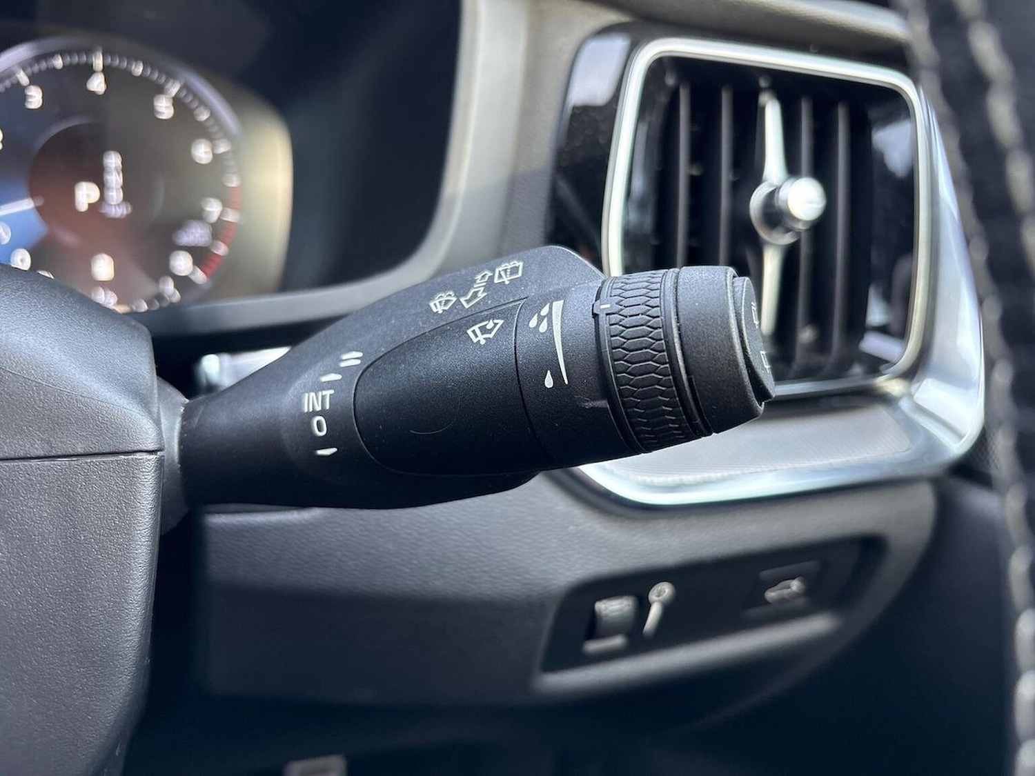 Used Volvo V60 2021 for sale - 77639335: Photo 28