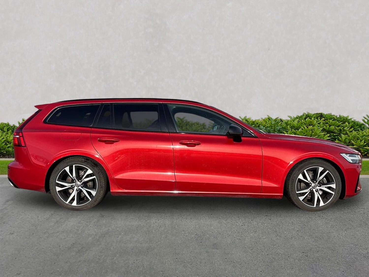 Used Volvo V60 2021 for sale - 77639335: Photo 3