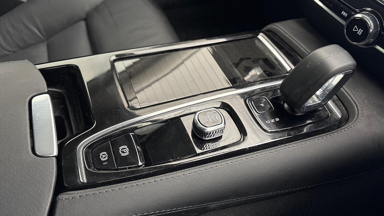 Used Volvo V60 2025 for sale - 77802094: Photo 13