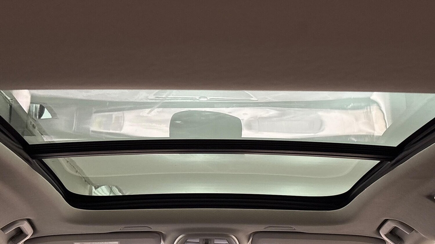 Used Volvo V60 2025 for sale - 77802094: Photo 32