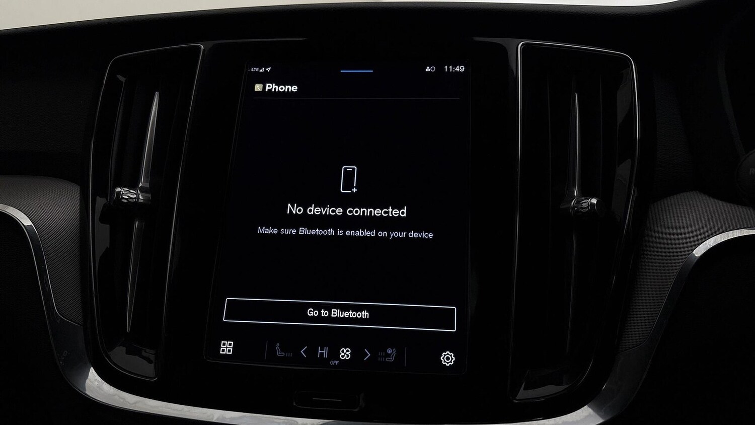 Used Volvo V60 2025 for sale - 77802094: Photo 37