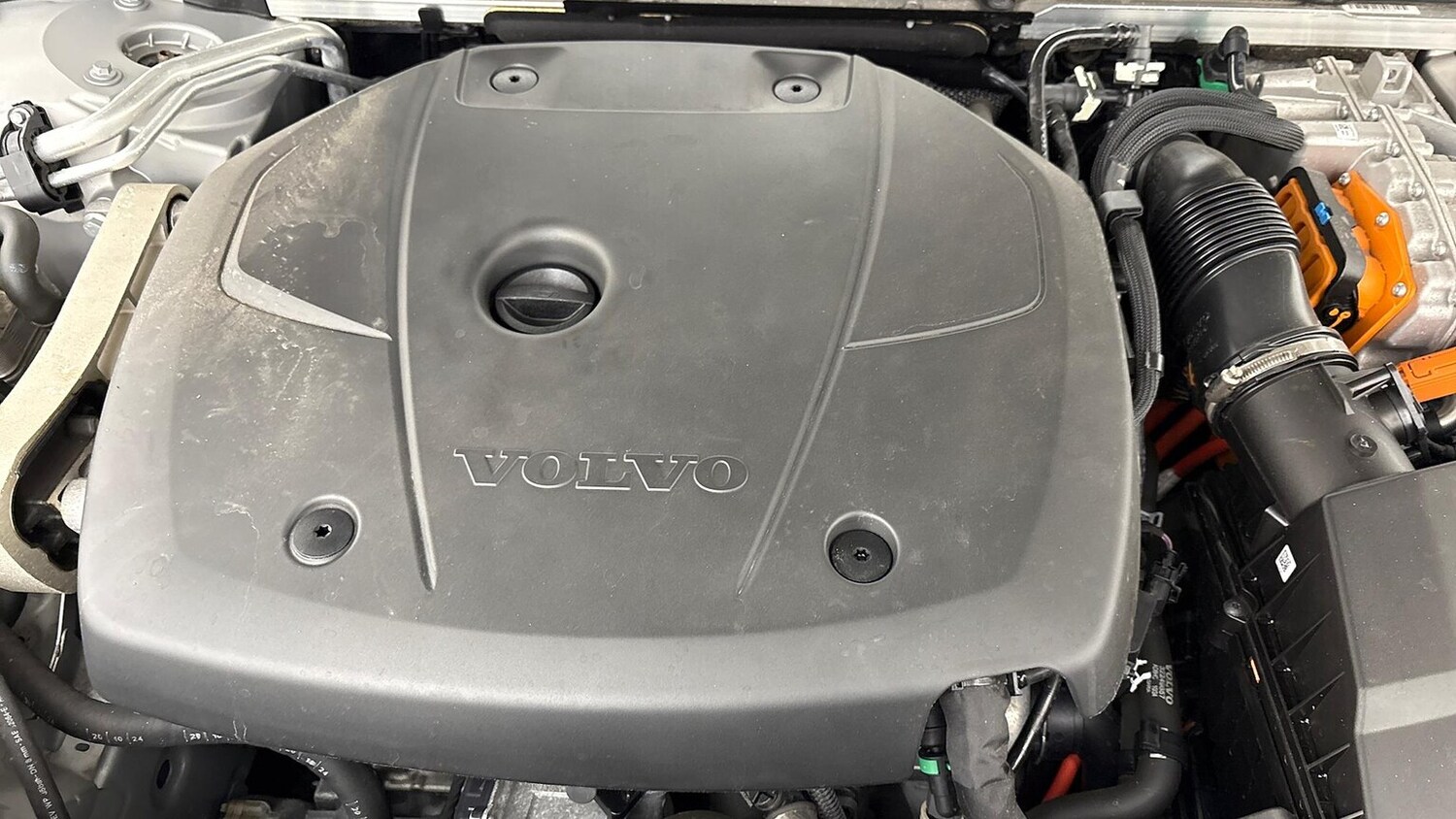 Used Volvo V60 2025 for sale - 77802094: Photo 38