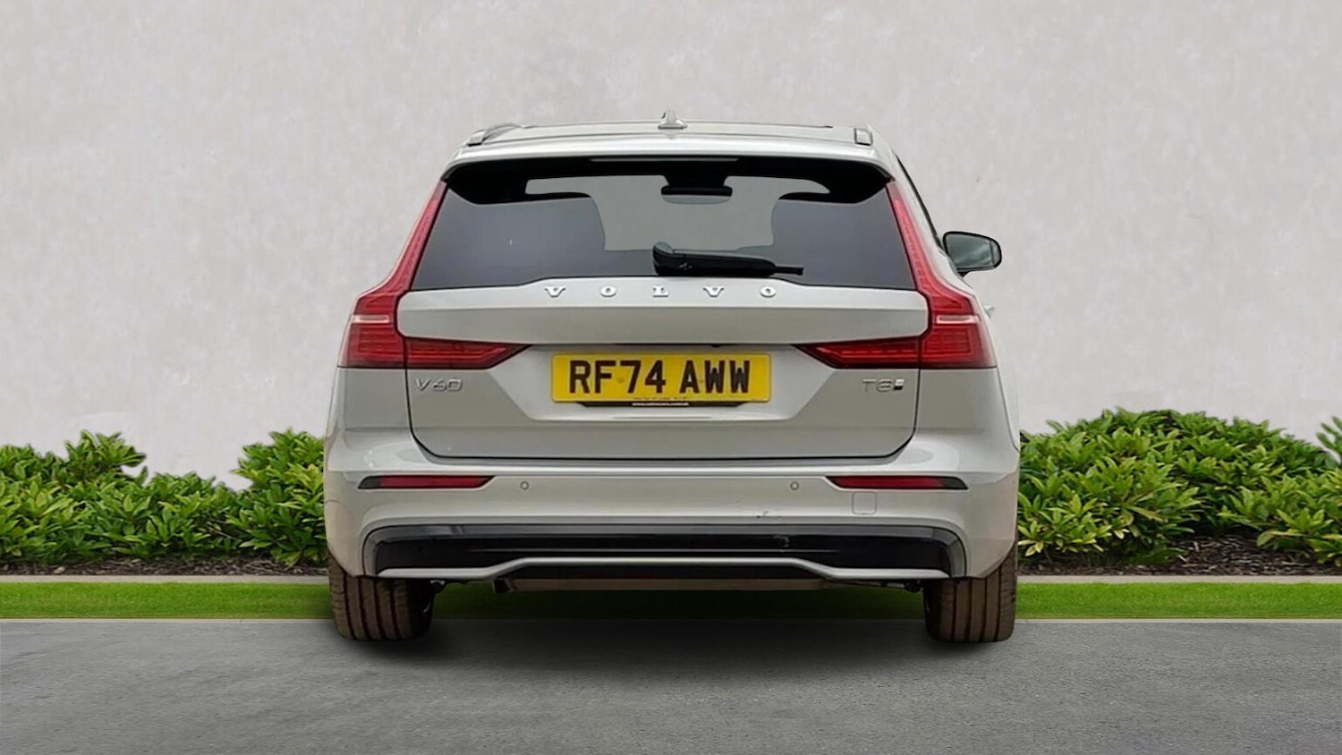 Used Volvo V60 2025 for sale - 77802094: Photo 4