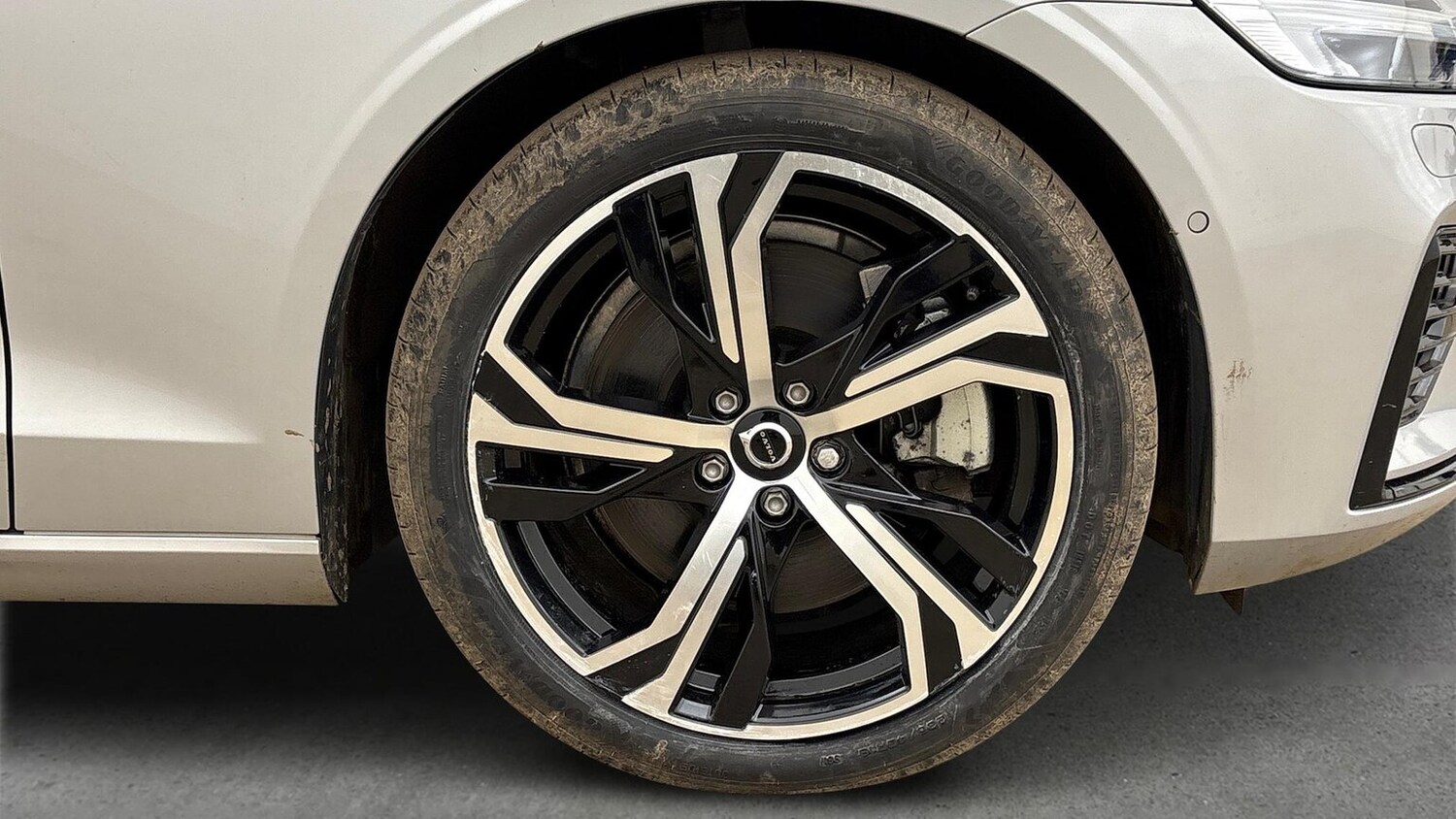 Used Volvo V60 2025 for sale - 77802094: Photo 6