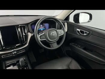 Used Volvo XC60 2023 for sale - 78512025: Photo