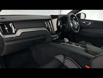 Used Volvo XC60 2025 for sale - 79679124: Photo