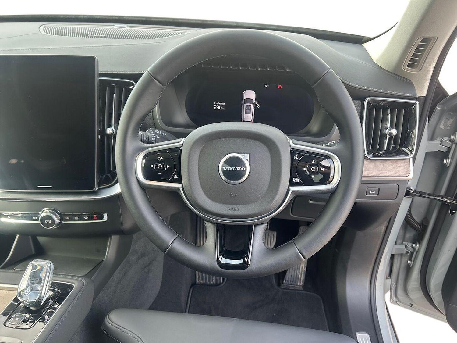 Used Volvo XC90 2025 for sale - 78193900: Photo 11