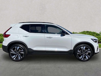 Used Volvo XC40 2024 for sale - 78310582: Photo
