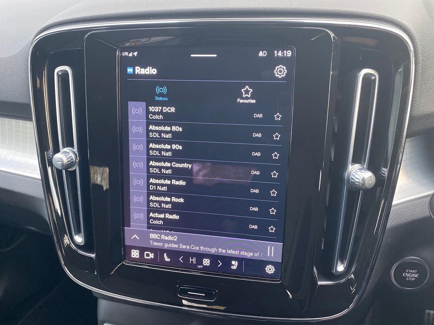 Used Volvo XC40 2022 for sale - 76969951: Photo 25