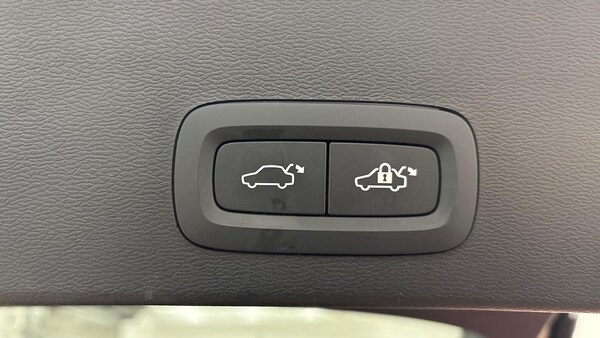 Used Volvo XC40 2023 for sale - 76207473: Photo 14