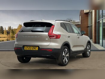 Used Volvo XC40 2023 for sale - 76207473: Photo 3