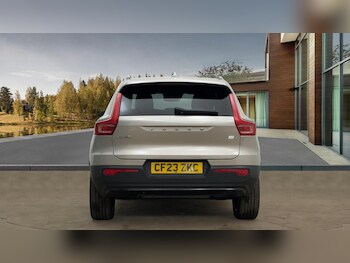 Used Volvo XC40 2023 for sale - 76207473: Photo 4