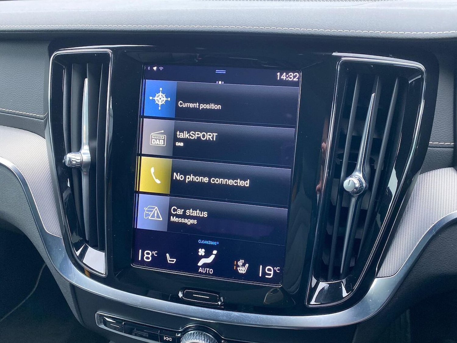 Used Volvo V60 2021 for sale - 77701302: Photo 11