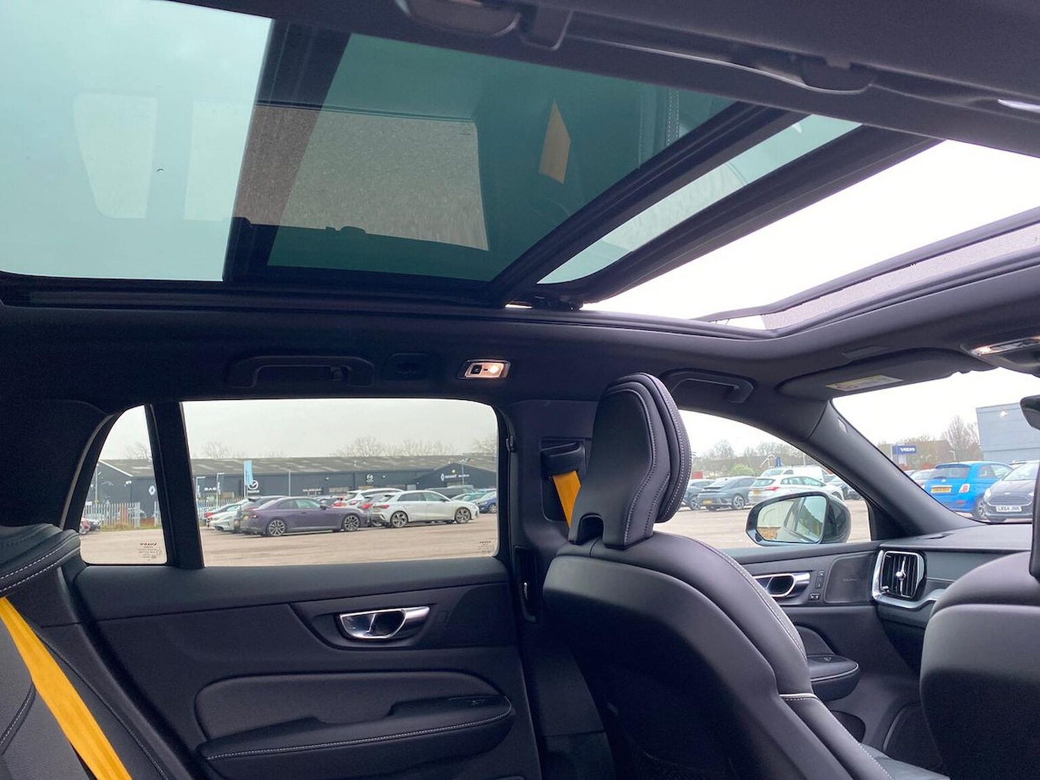 Used Volvo V60 2021 for sale - 77701302: Photo 32