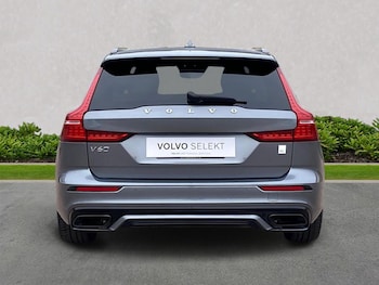 Used Volvo V60 2021 for sale - 77701302: Photo