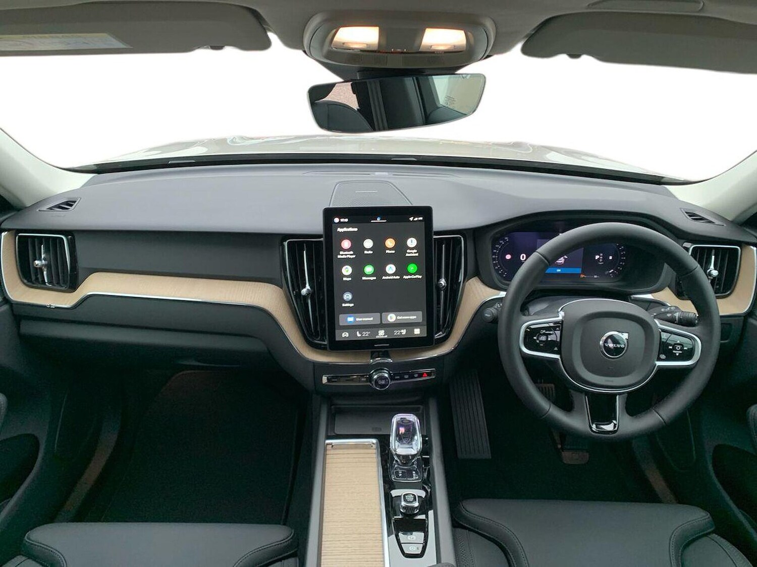Used Volvo XC60 2025 for sale - 77487538: Photo 8
