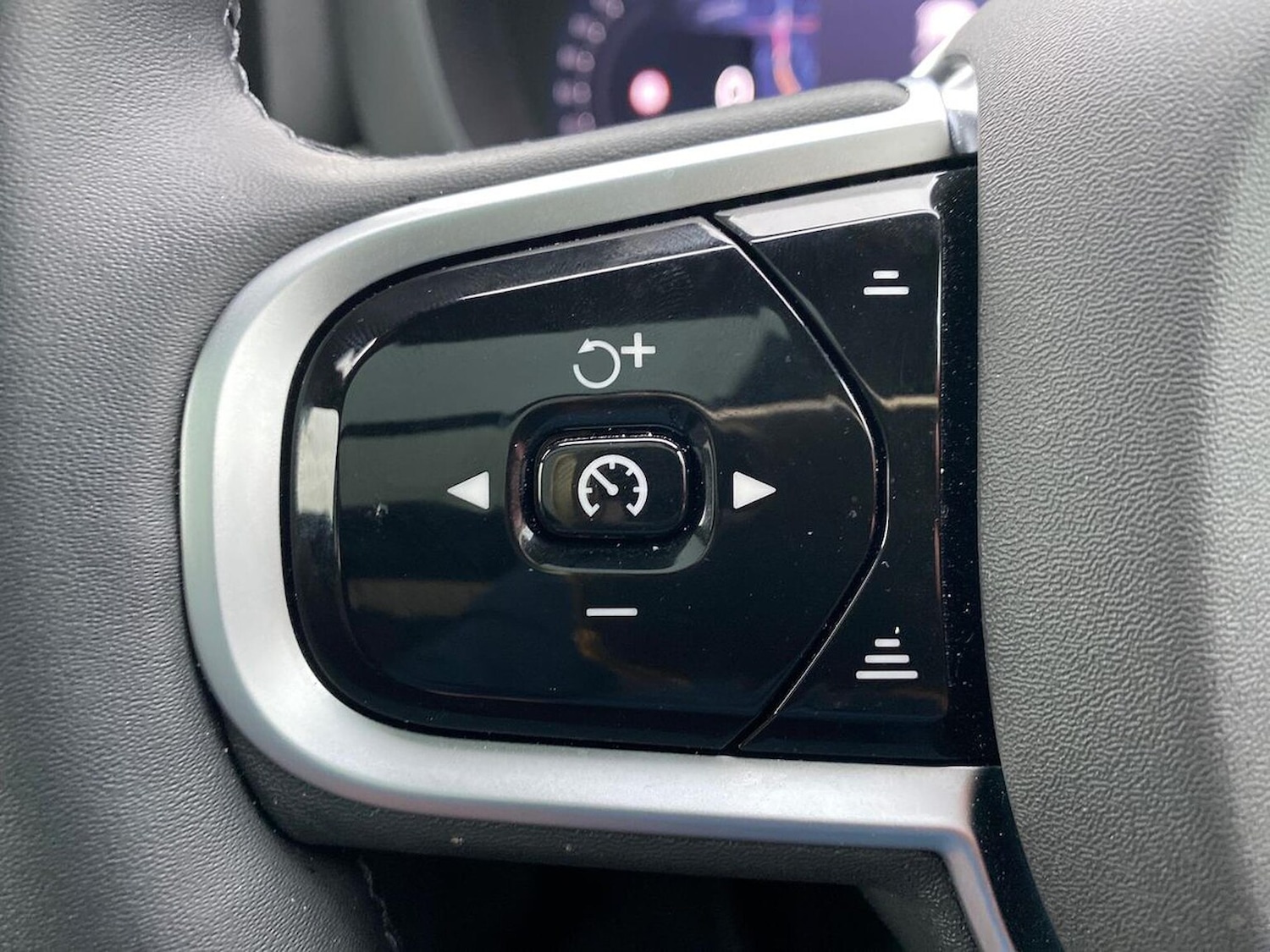 Used Volvo XC60 2025 for sale - 77522149: Photo 27