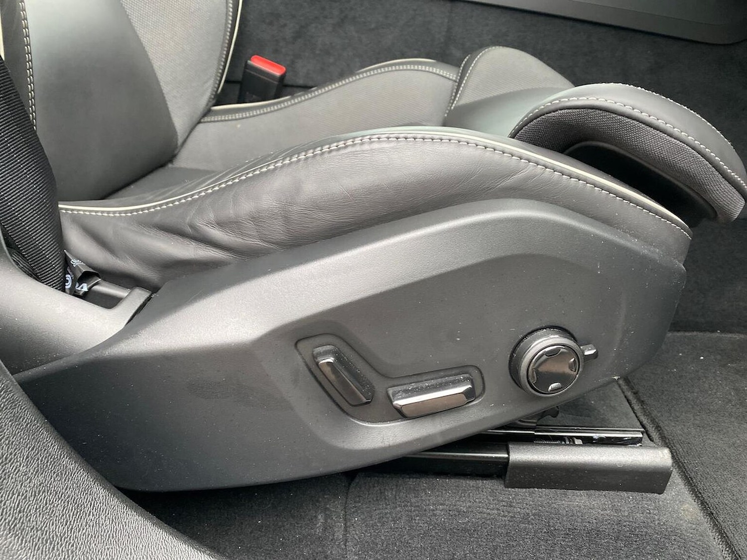 Used Volvo XC60 2025 for sale - 77522149: Photo 30