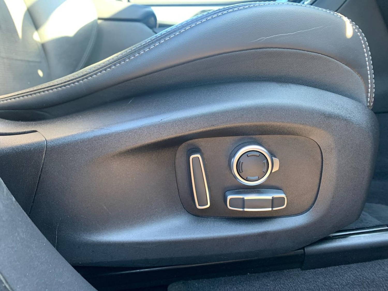 Used Mercedes-Benz GLB 2023 for sale - 78193894: Photo 32