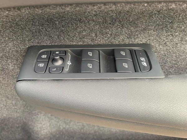 Used Volvo XC40 2024 for sale - 76179019: Photo 21