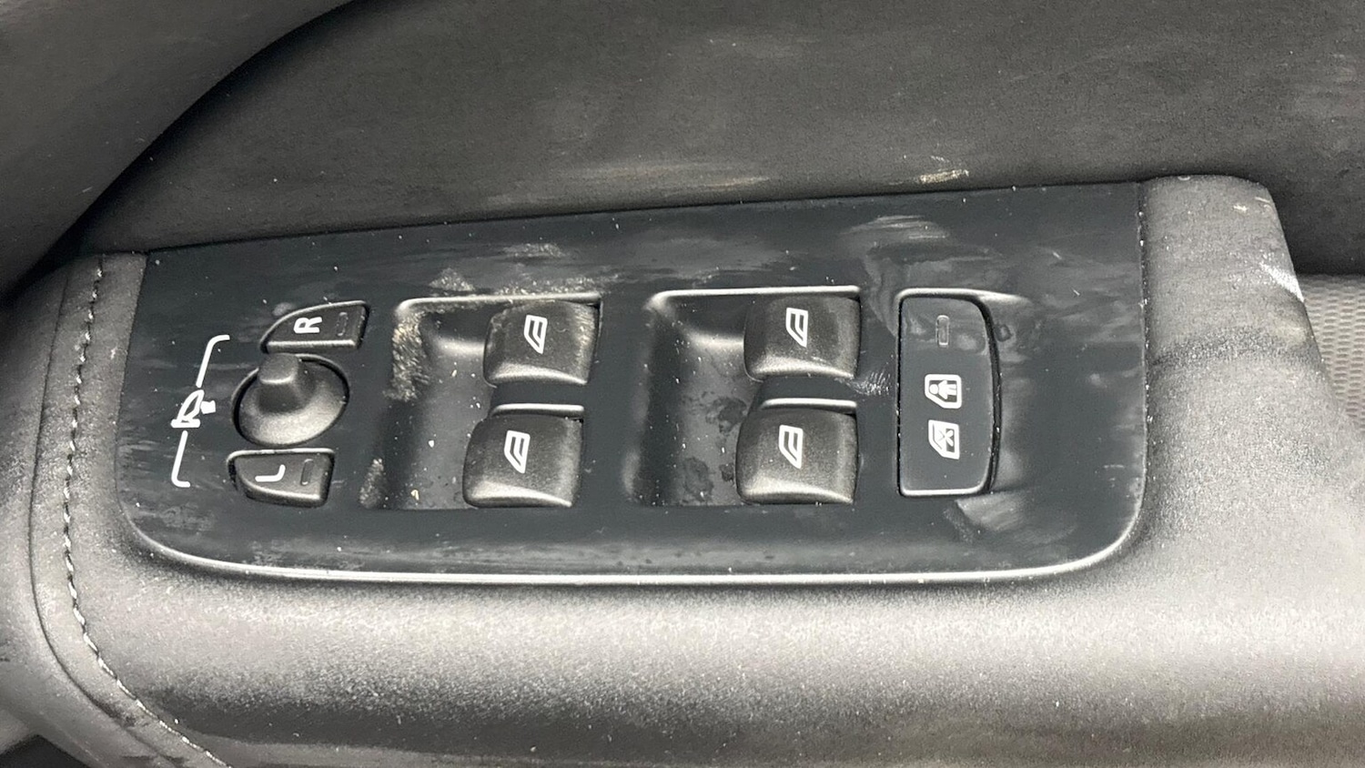 Used Volvo XC60 2025 for sale - 77802103: Photo 21