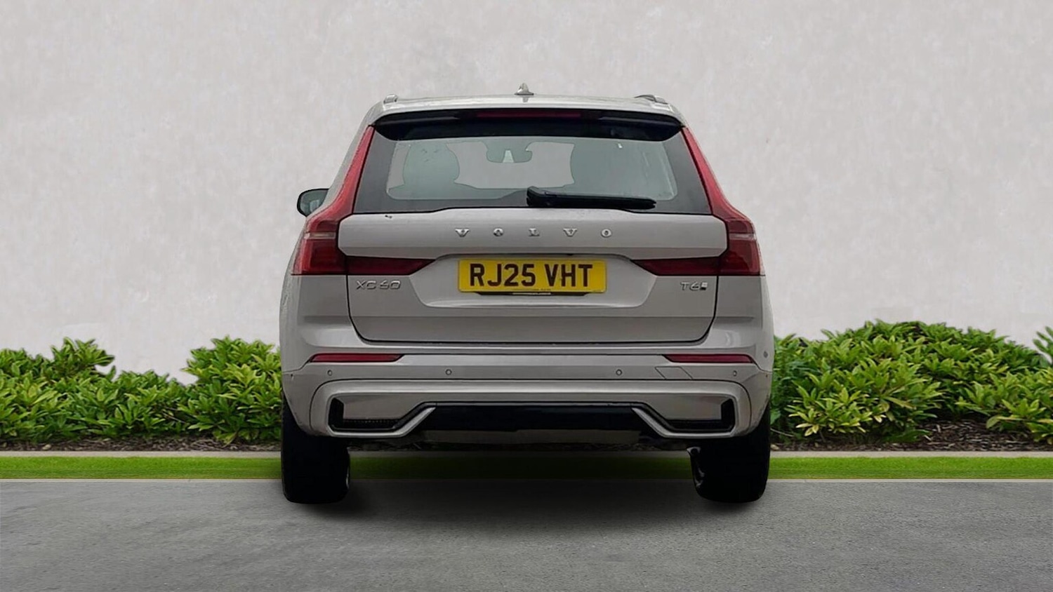 Used Volvo XC60 2025 for sale - 77802103: Photo 4