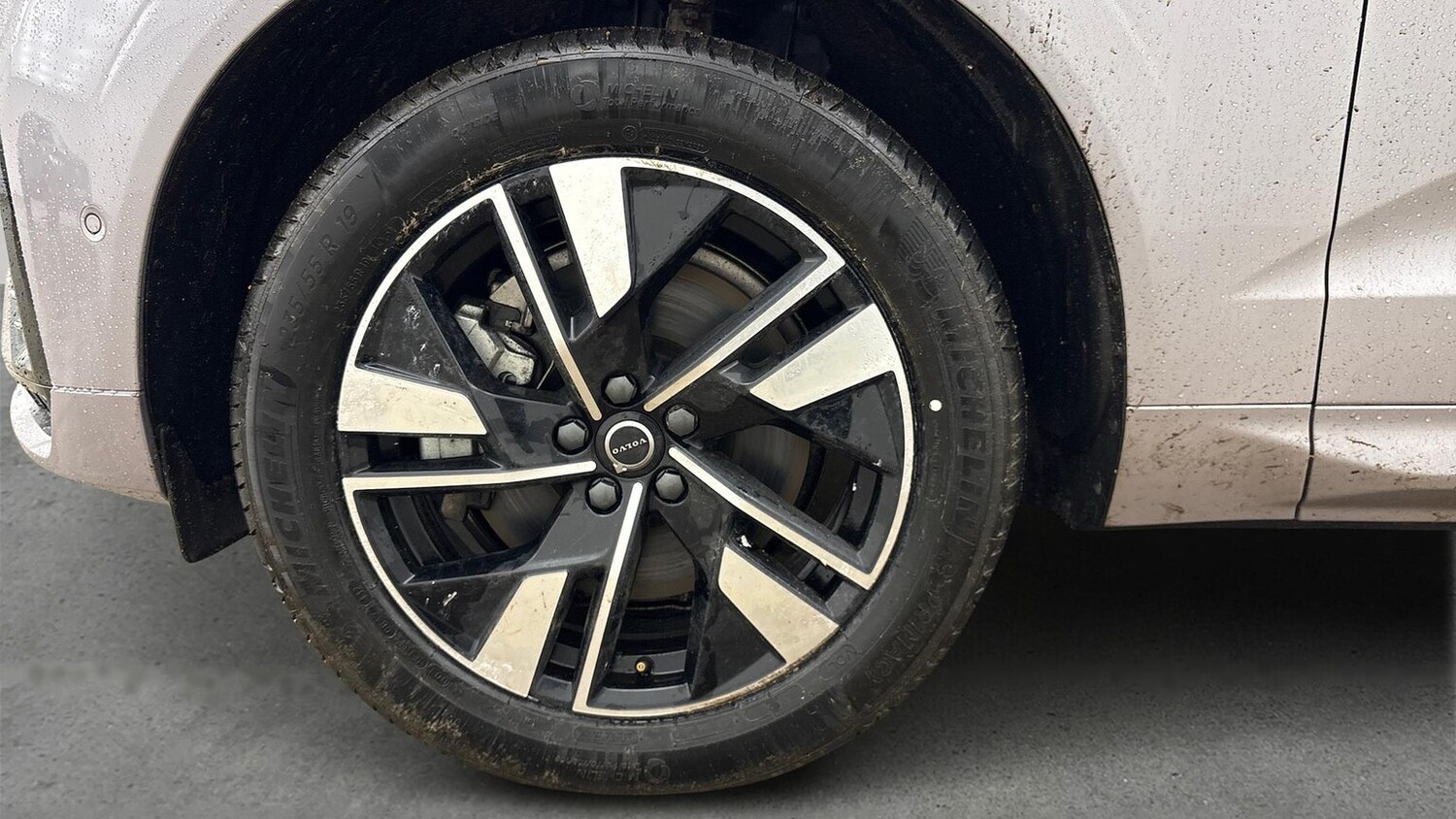 Used Volvo XC60 2025 for sale - 77802103: Photo 6