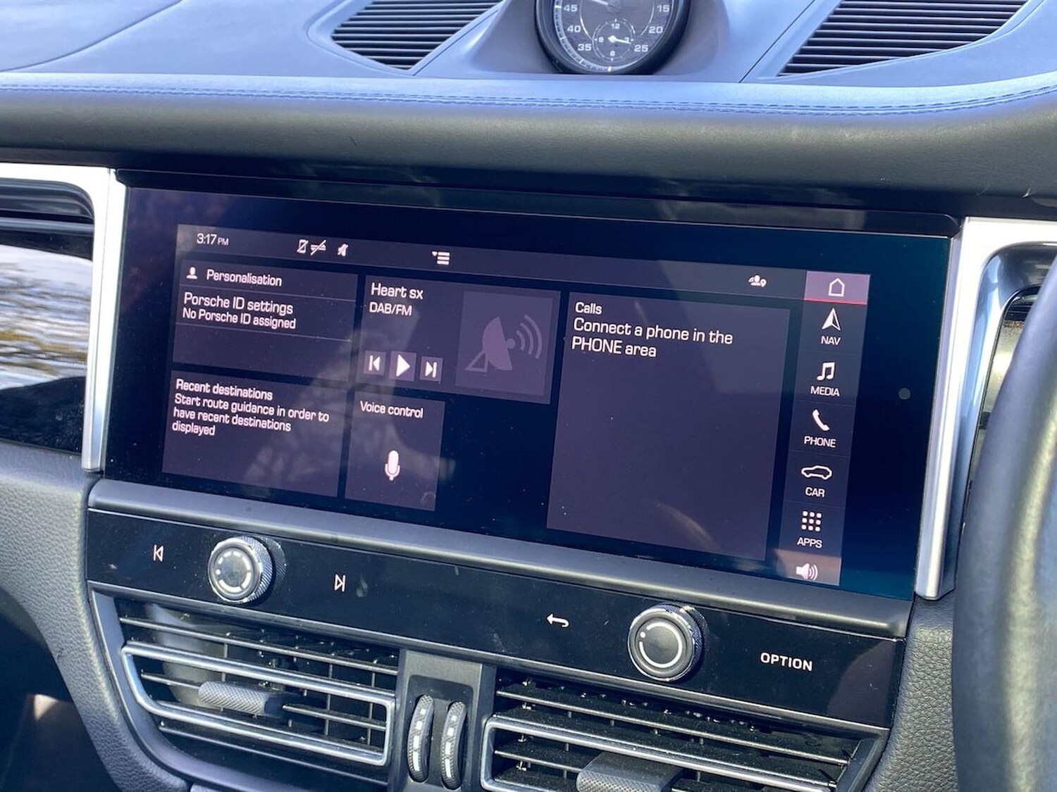 Used Porsche Macan 2023 for sale - 78193913: Photo 11