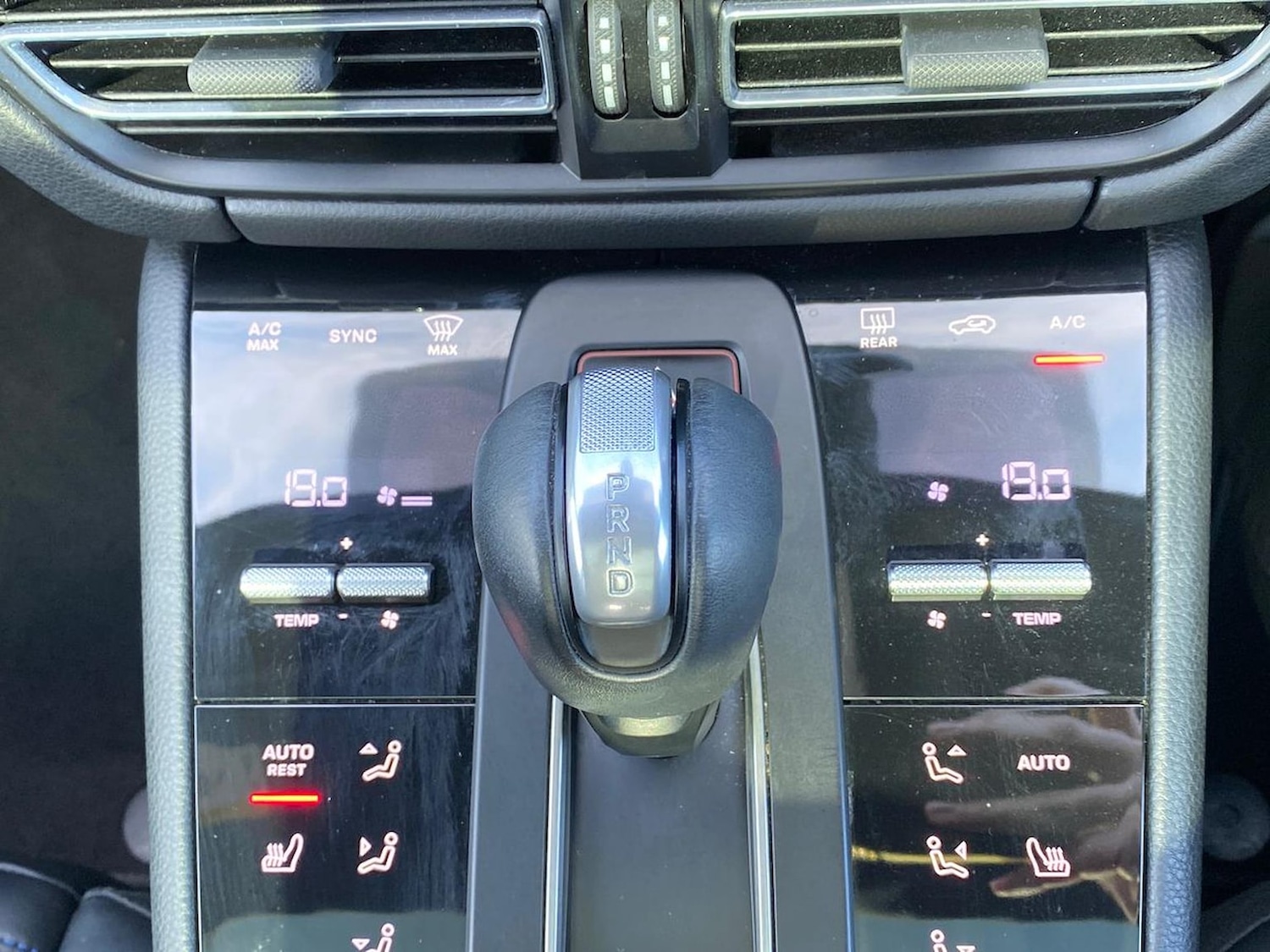 Used Porsche Macan 2023 for sale - 78193913: Photo 12