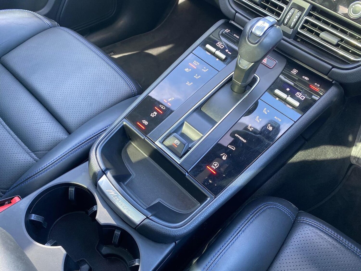 Used Porsche Macan 2023 for sale - 78193913: Photo 13