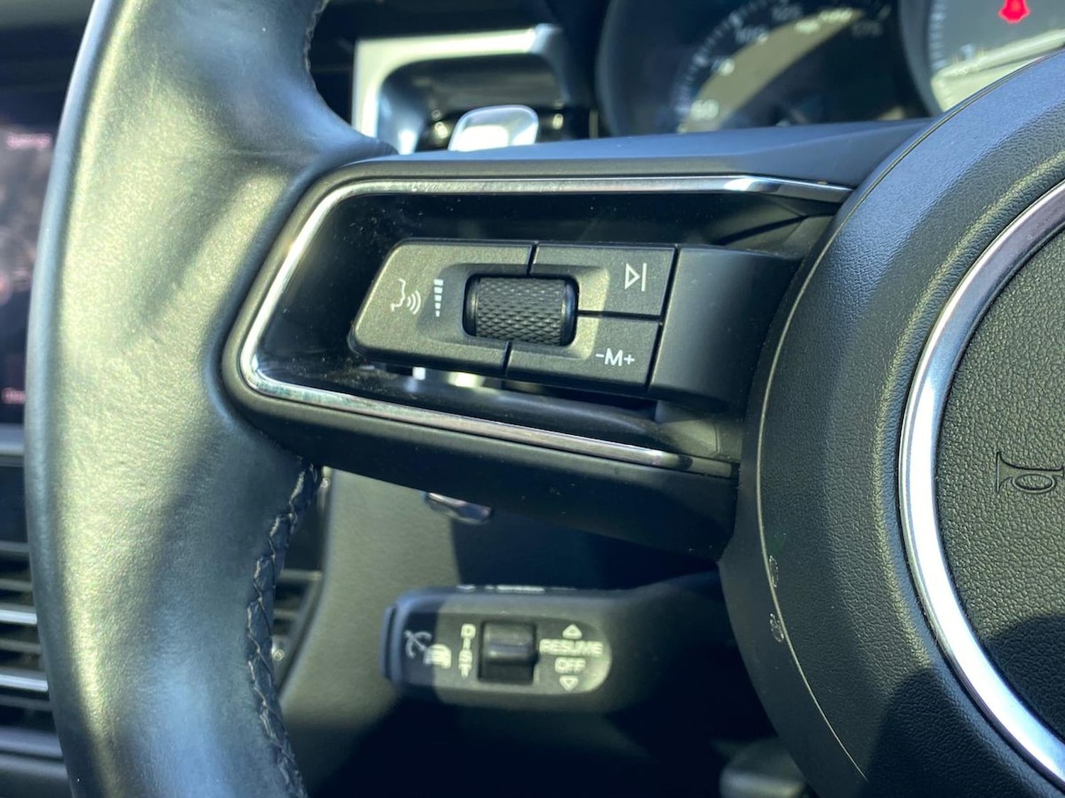 Used Porsche Macan 2023 for sale - 78193913: Photo 27