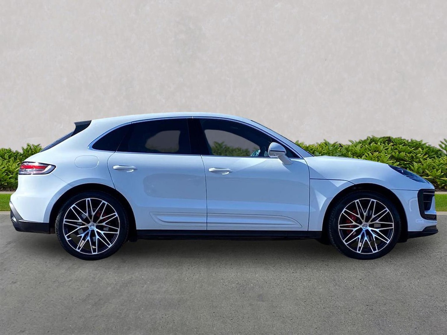 Used Porsche Macan 2023 for sale - 78193913: Photo 3
