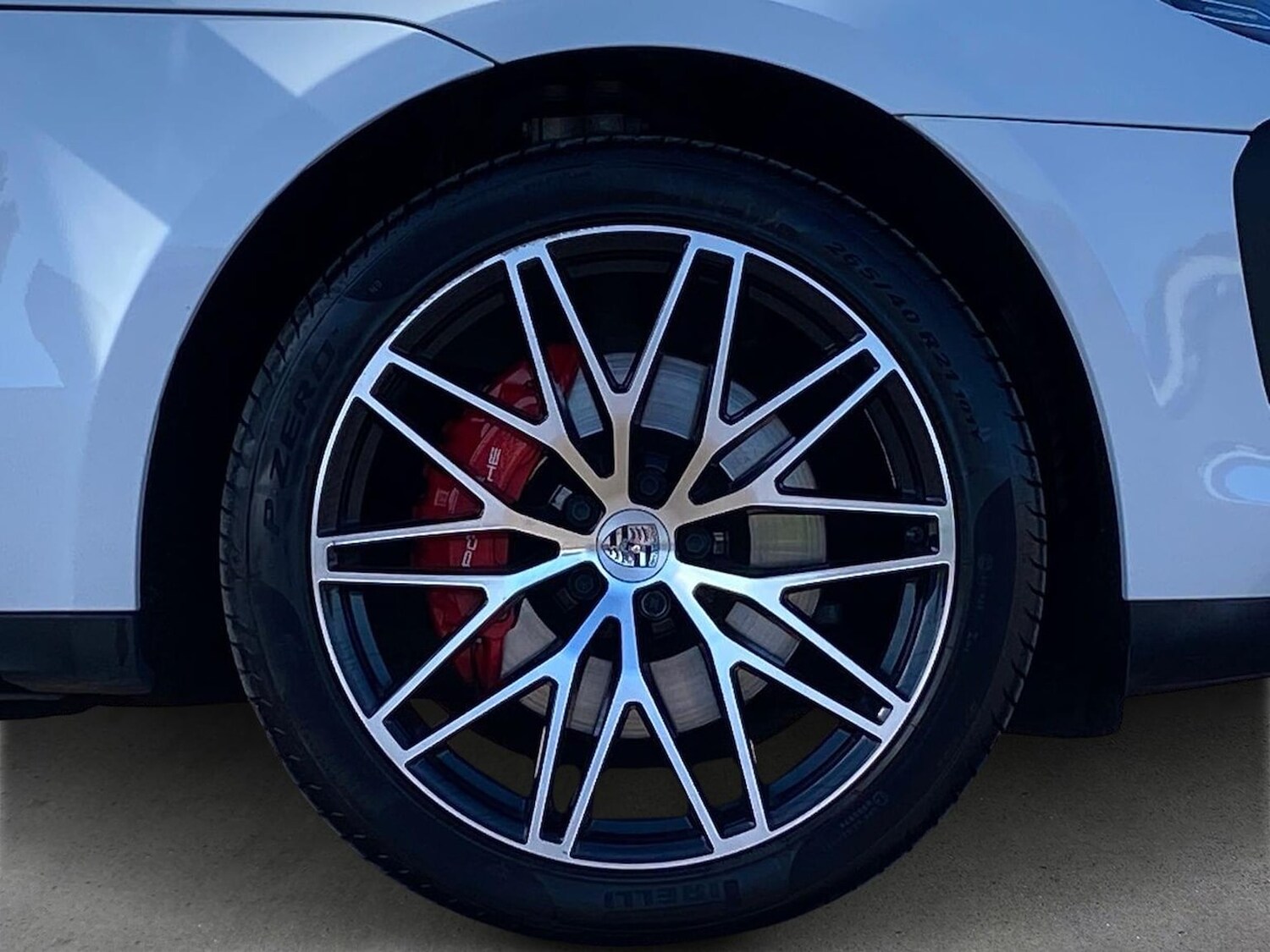 Used Porsche Macan 2023 for sale - 78193913: Photo 6