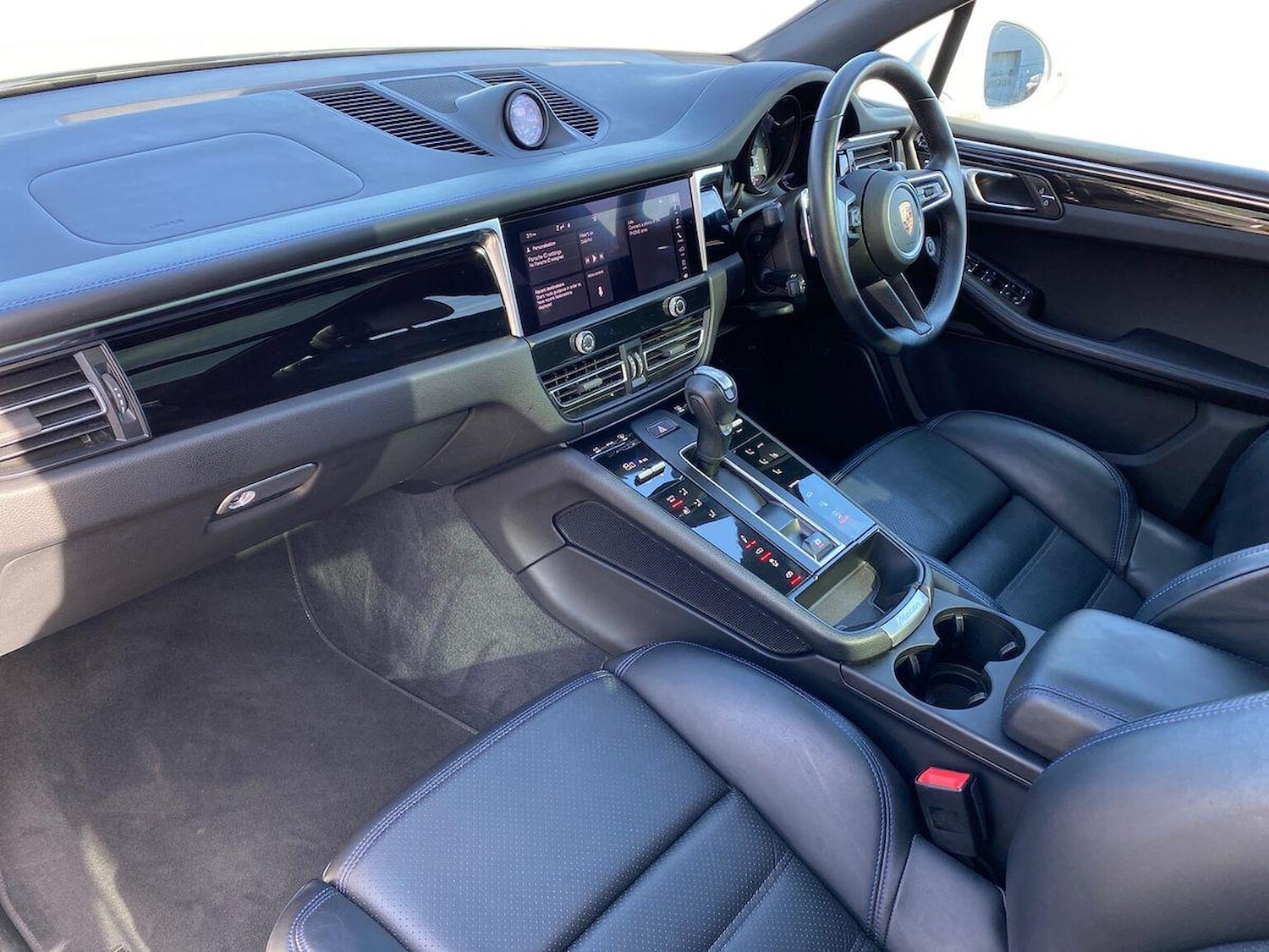 Used Porsche Macan 2023 for sale - 78193913: Photo 7