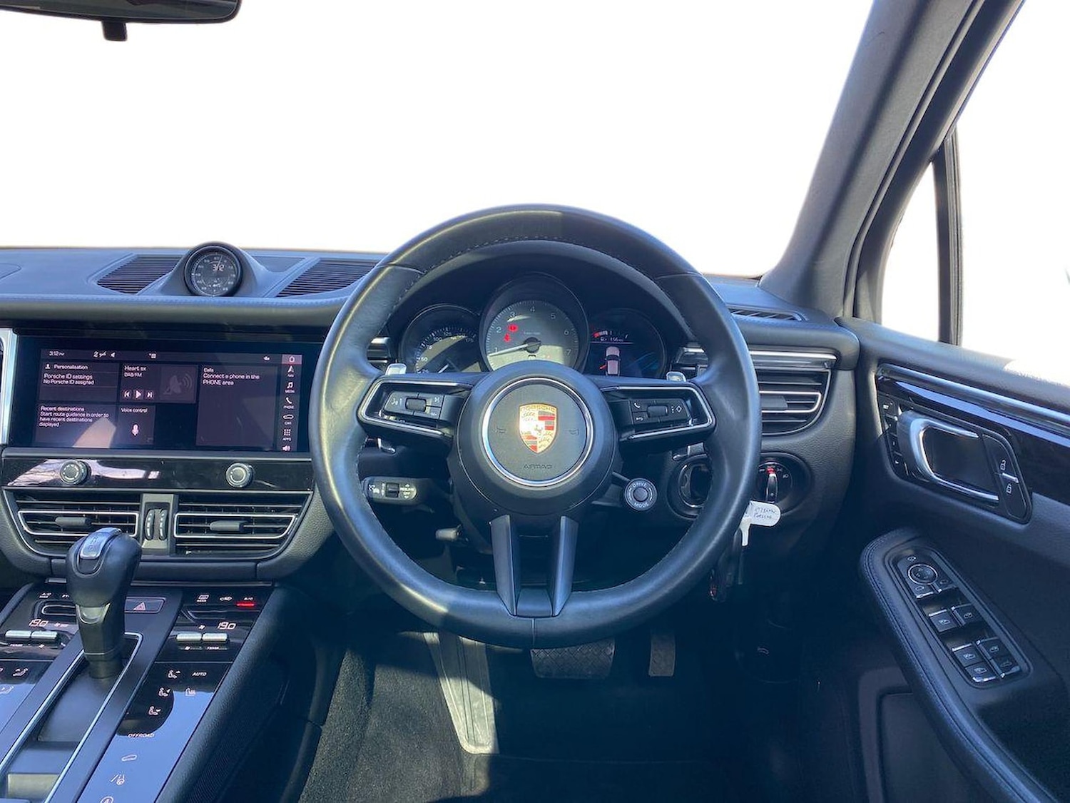 Used Porsche Macan 2023 for sale - 78193913: Photo 9