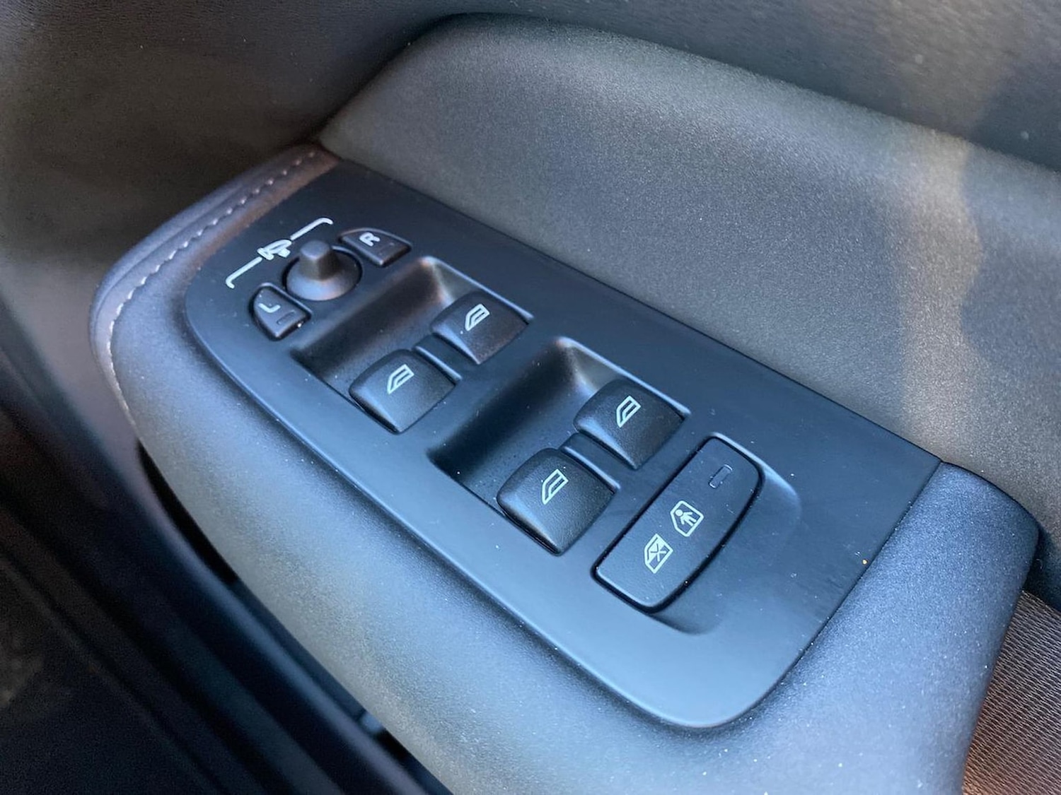 Used Volvo XC60 2025 for sale - 77984001: Photo 21