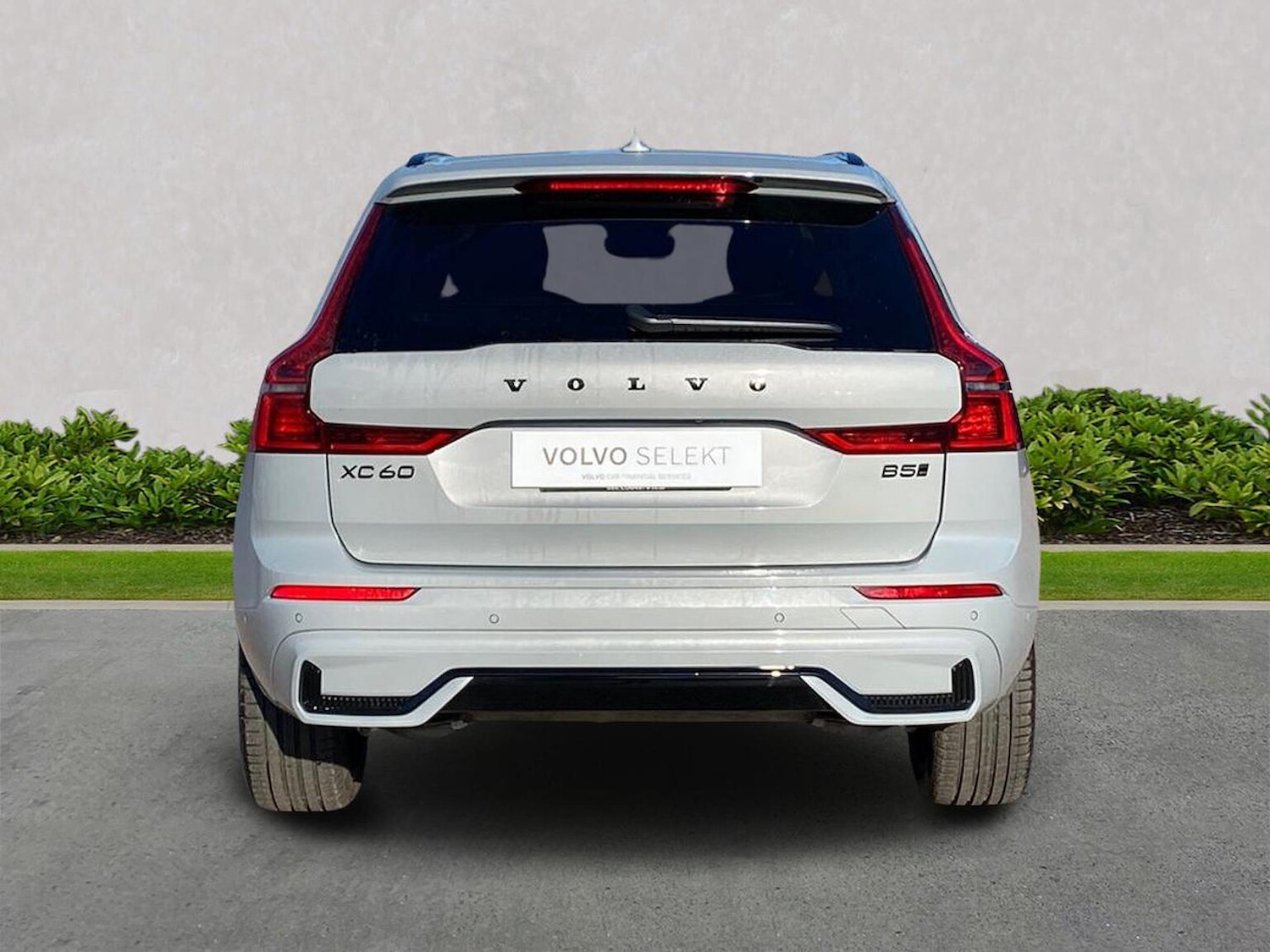 Used Volvo XC60 2025 for sale - 77984001: Photo 4