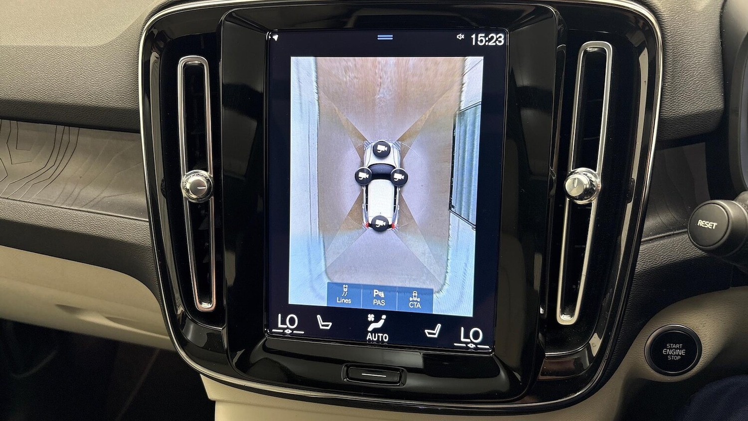 Used Volvo XC40 2022 for sale - 76969042: Photo 23