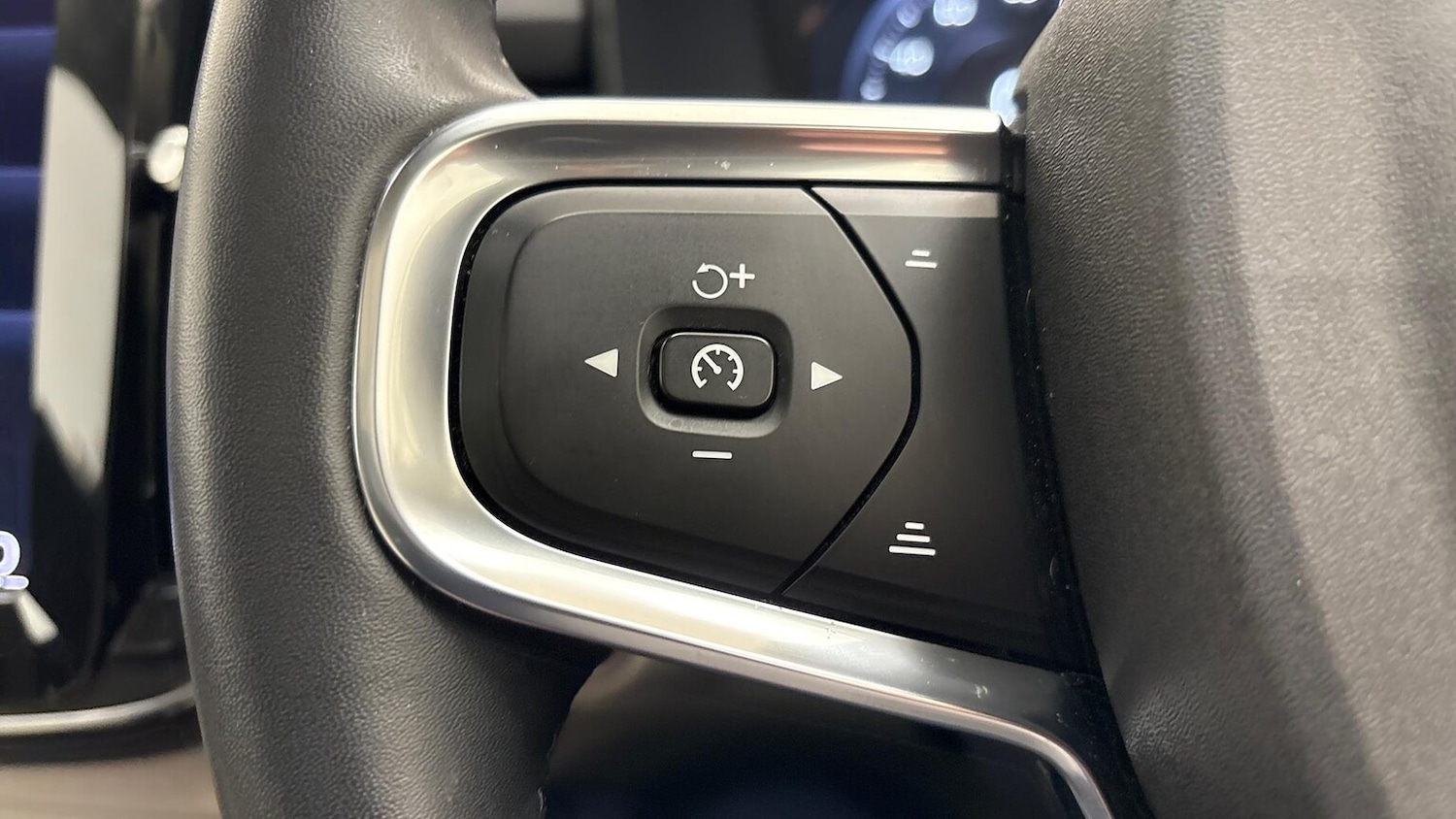 Used Volvo XC40 2022 for sale - 76969042: Photo 28