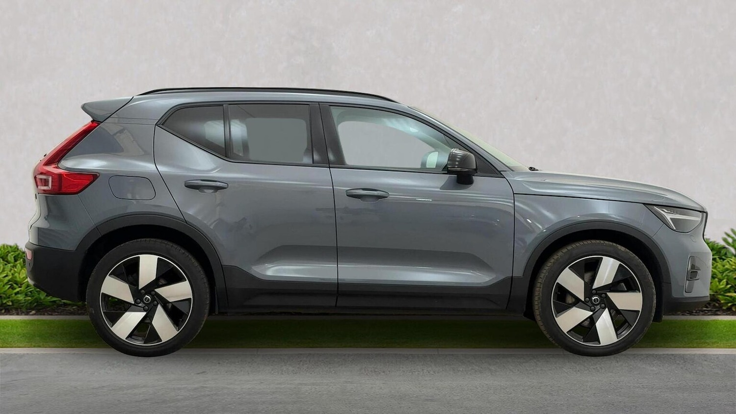 Used Volvo XC40 2022 for sale - 76969042: Photo 3