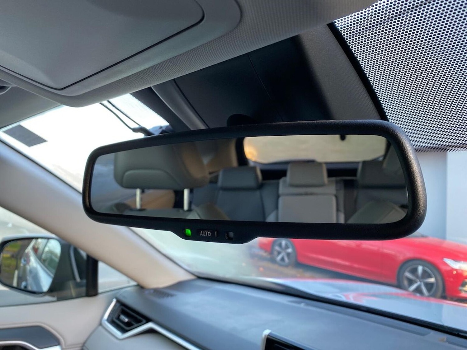 Used Toyota RAV4 2022 for sale - 76904955: Photo 14